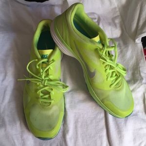 Women’s Nike sneakers size 10